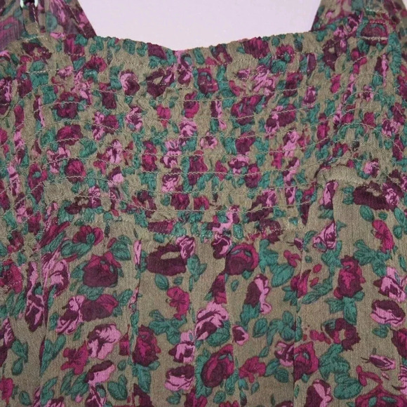 Express Medium Spaghetti Strap Tank Top - Picture 12 of 15